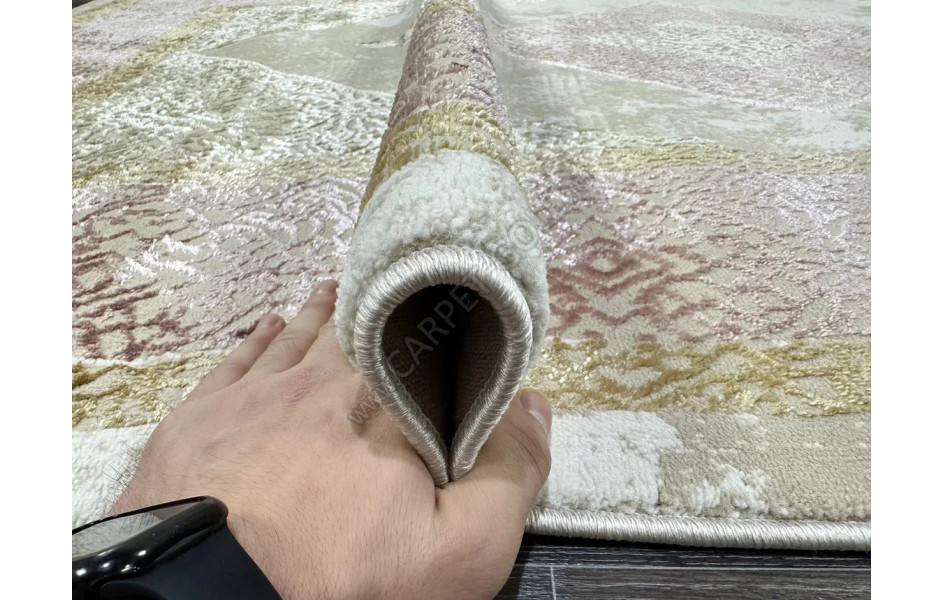 Розовый ковер A3582A_IVORY PINK Lowa